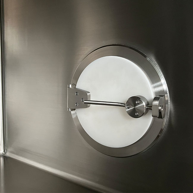 Streamlining Production with A Turnkey Isolator Solution for Pharmaceutical Containment